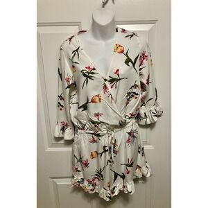 Piyama Romper Small White‎ Floral Wrap Ruffle Hem 3/4 Sleeve V Neck Boho Women’s